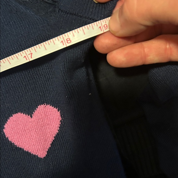 J Crew- Heart Patterned Navy and Pink Sweater, Size Medium - Picture 12 of 13